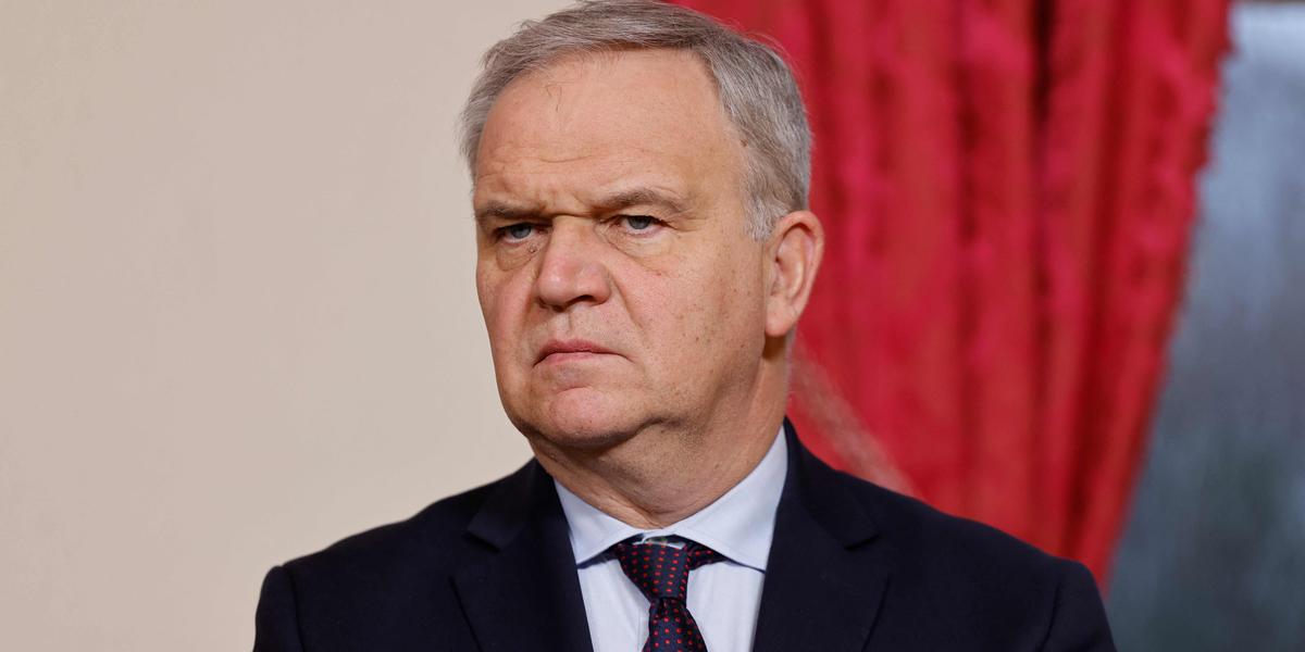 Le défenseur des droits François-Noël Buffet promet une « indépendance totale »