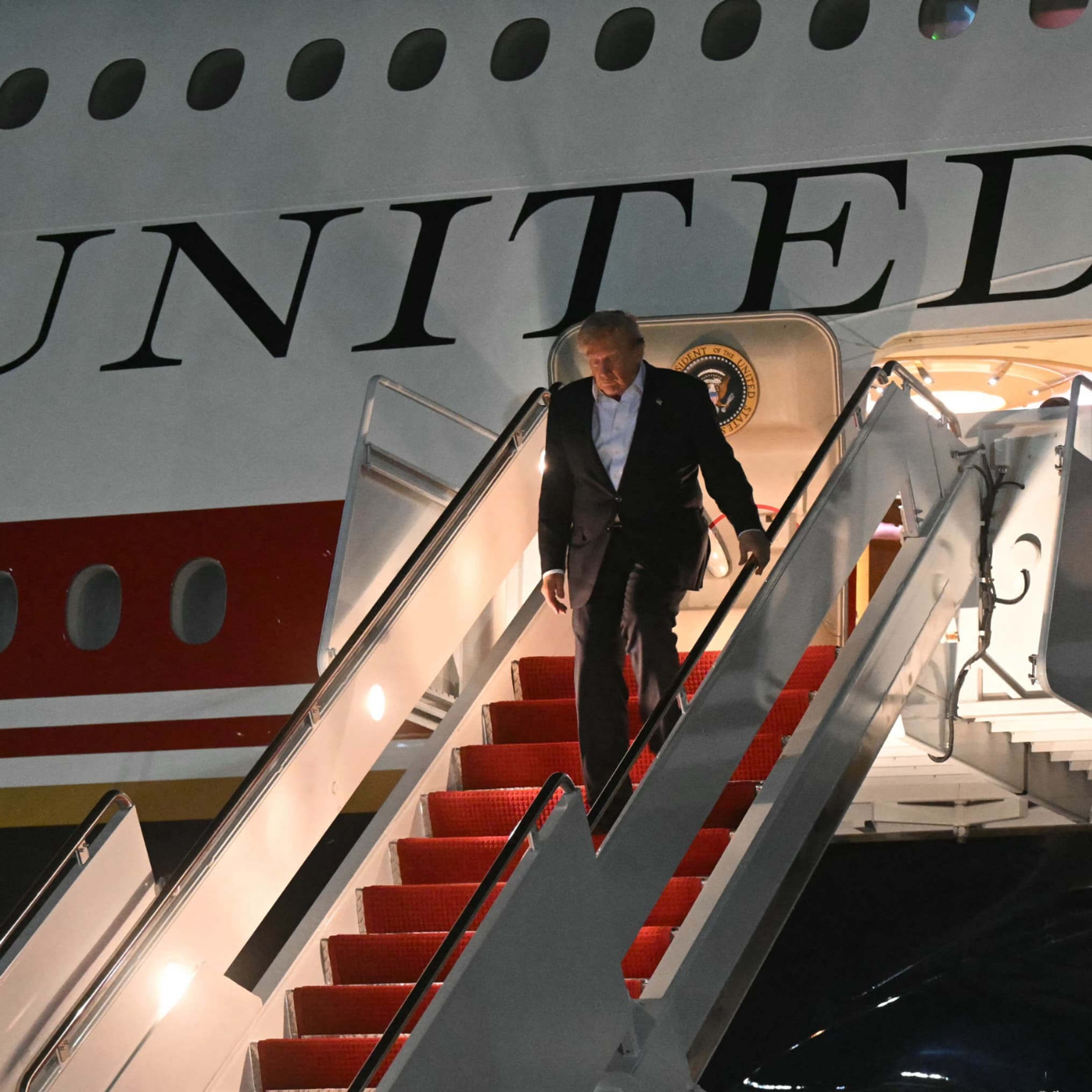 Des journalistes du New York Times assignés à comparaître après des articles sur l'Air Force One de Donald Trump offert par le Qatar