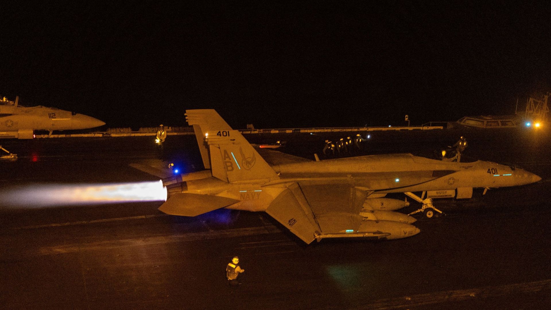 Les Etats-Unis bombardent à nouveau l'Iran après la mort de deux de leurs soldats, l'armée iranienne attaque deux bases au Koweït à l'aide de drones - RTBF Actus