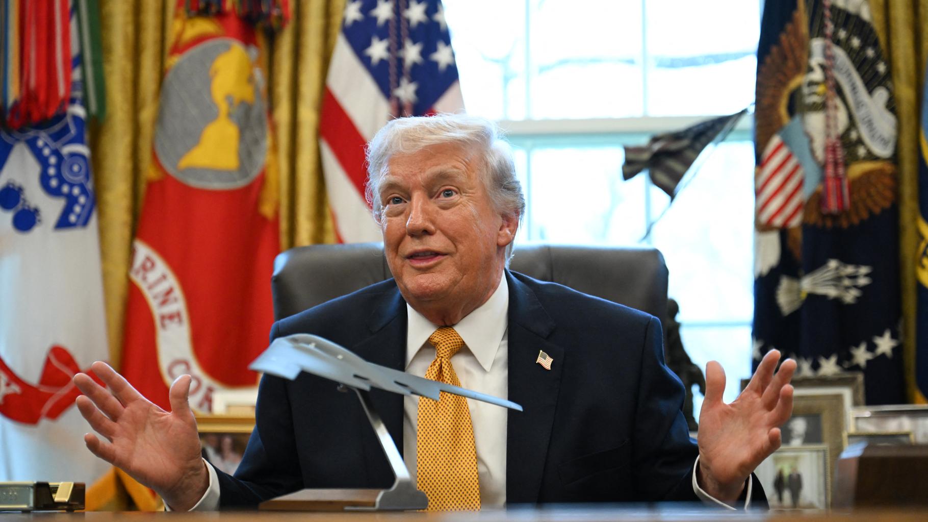 Alors que Cuba est plongée dans le noir, Donald Trump évoque « l'honneur de  prendre » l'île