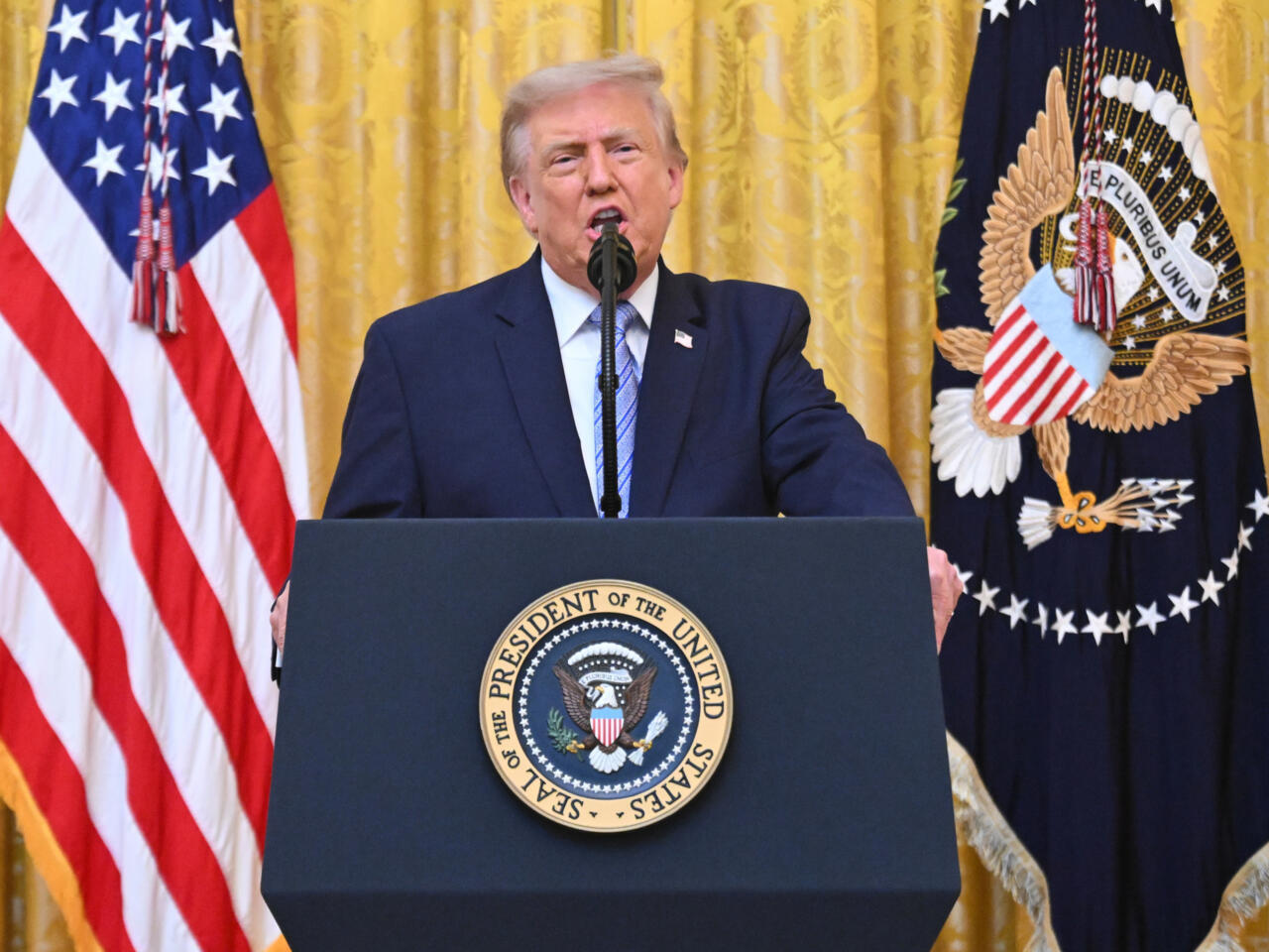 Midterms 2026 : "Trump est prêt à tout pour prendre le contrôle du processus électoral" - France 24