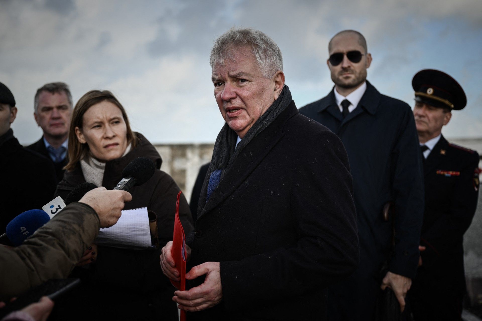France convoque l'ambassadeur de Russie après des cyberattaques et soupçons d'espionnage - 20 minutes