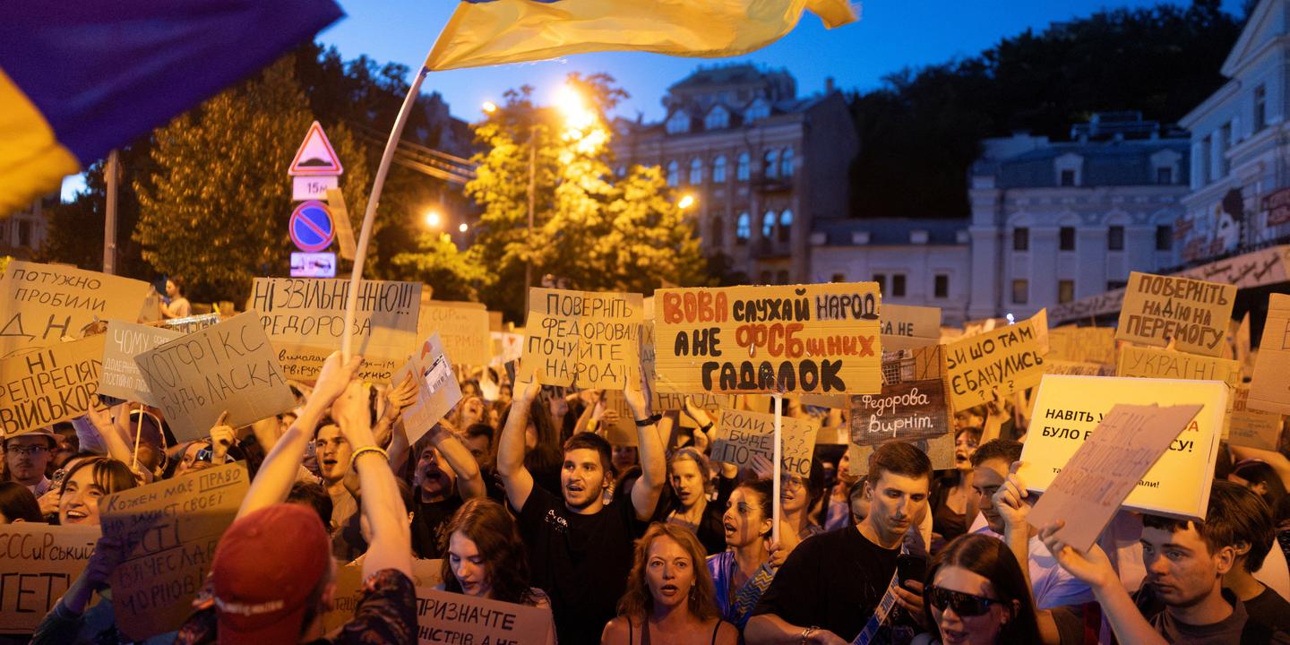 EN DIRECT, guerre en Ukraine : après des entretiens avec des commandants militaires, Volodymyr Zelensky annonce des « conversations cruciales » pour lundi