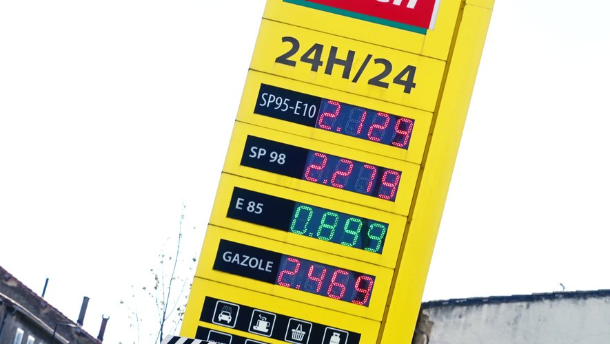 Flambée des prix des carburants : êtes-vous éligible à l'aide de 50 euros  pour les "grands rouleurs" ? Vérifiez avec le simulateur du gouvernement -  lindependant.fr