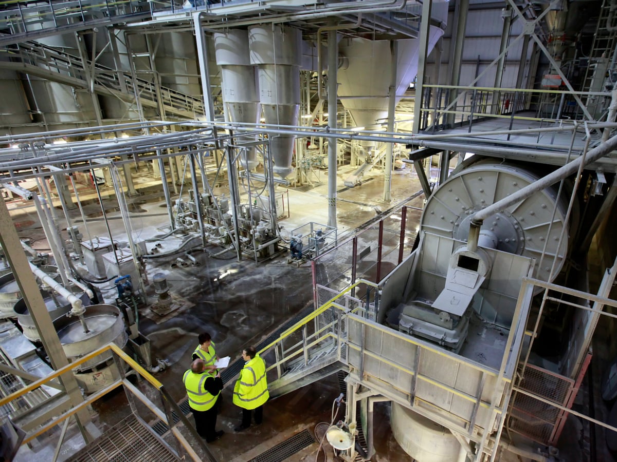 Kiln-free recycled tile startup agrees pilot deal with major UK supplier |  Manufacturing sector | The Guardian