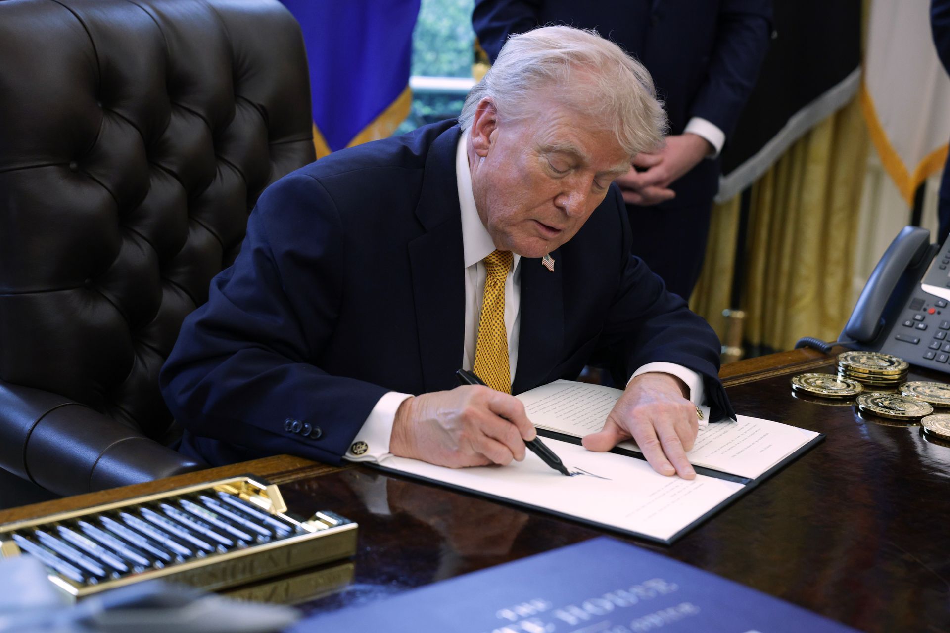 L'administration Trump prend le contrôle de l'accès aux modèles d'IA de pointe.