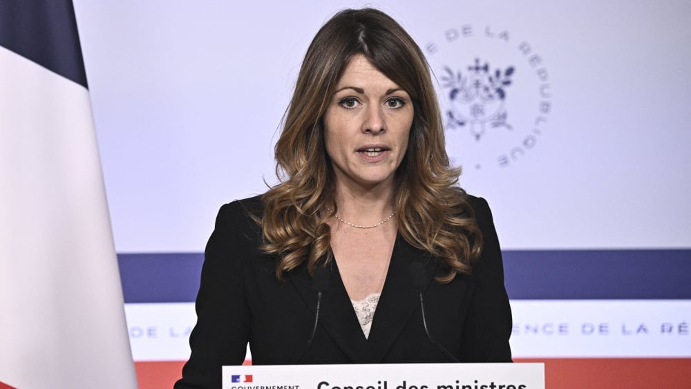 Carburant : "Aucun risque de rupture d'approvisionnement" dans les stations-service, assure Maud Bregeon