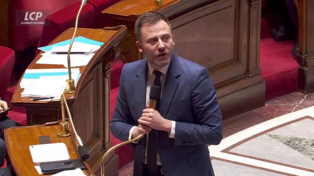 Présomption de légitime défense pour les forces de l'ordre : faute de temps, la droite échoue à faire voter son texte | LCP - Assemblée nationale