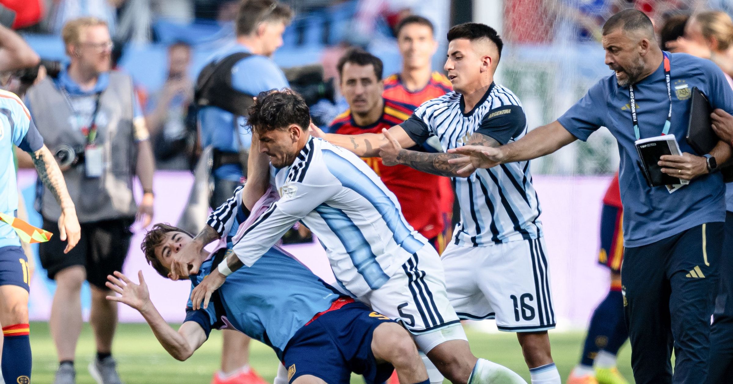 Coupe du Monde 2026 - Violences après la finale Espagne - Argentine : vers l'ouverture d'une procédure disciplinaire ? - Eurosport