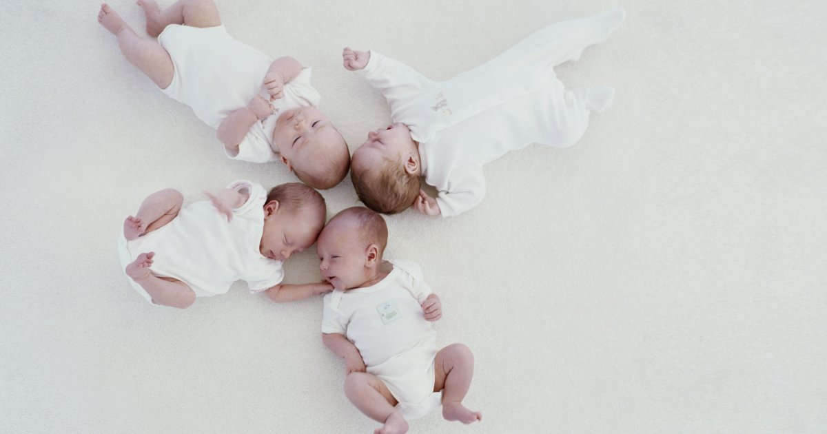Une Australienne accouche de quadruplées identiques ! - magicmaman