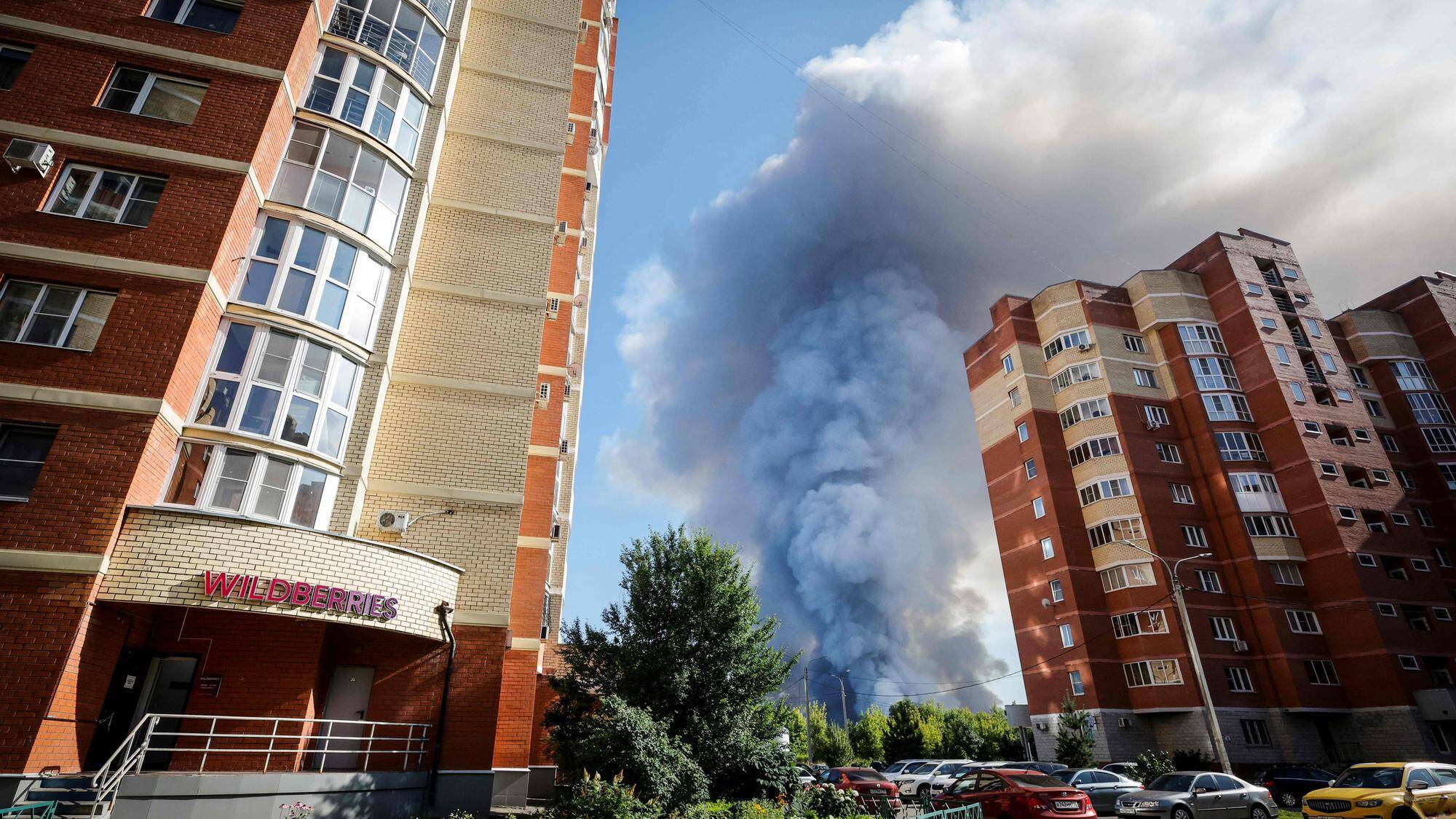 Après le pétrole, l'e-commerce: les frappes ukrainiennes touchent un autre nerf de la guerre en Russie - Le Temps