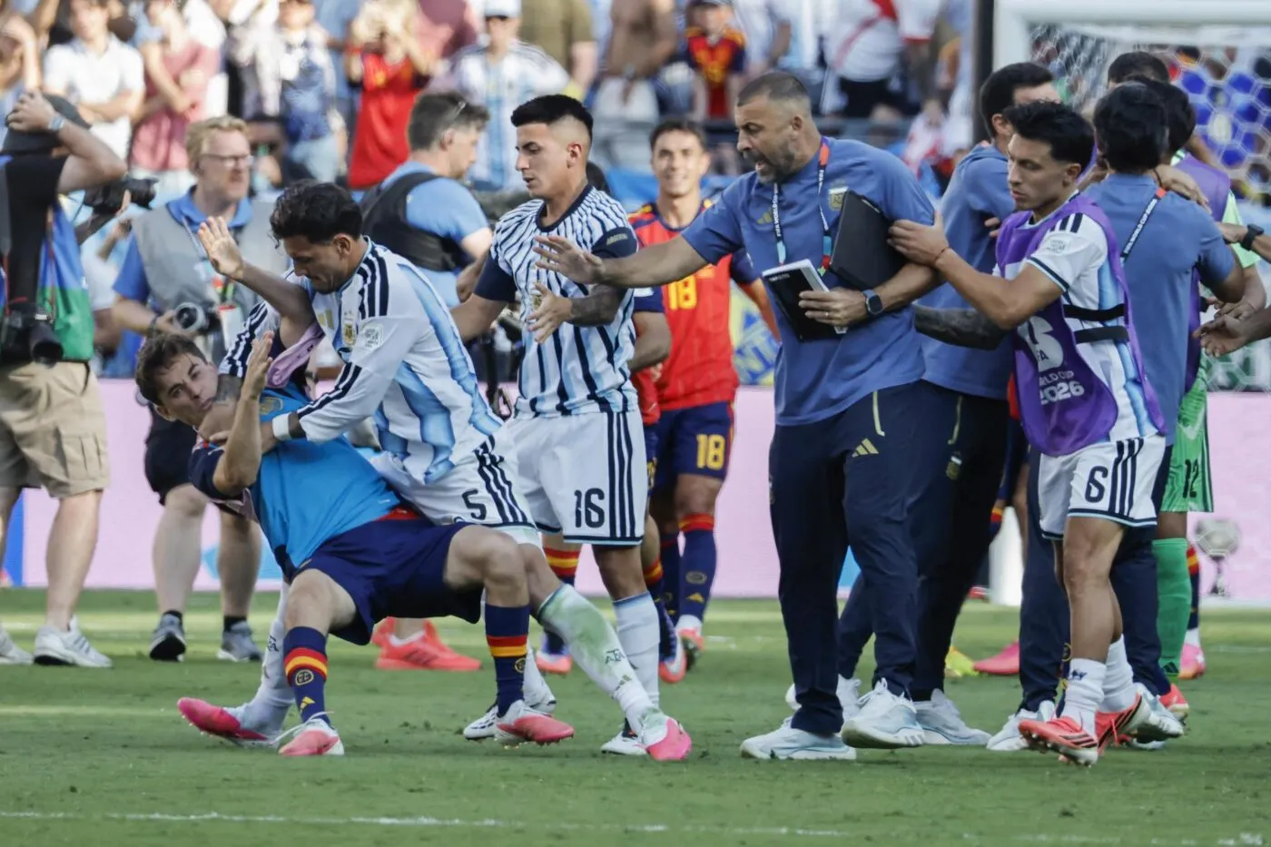 La FIFA ouvre une enquête à la suite du comportement de l'Argentine - Mondial 2026 - Finale - Espagne-Argentine (1-0, AP) - SO FOOT.com