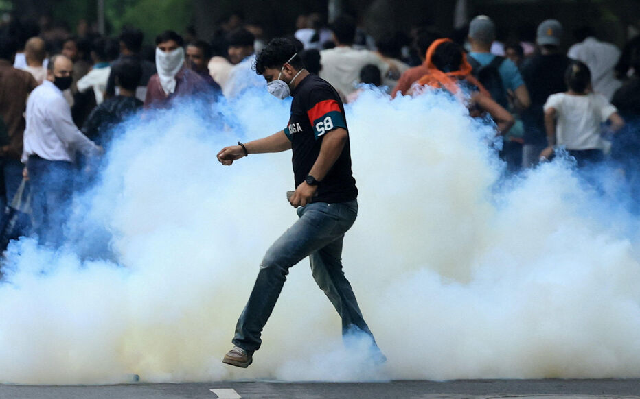En Inde, le parti des cafards défie le Parlement, des milliers de personnes dans la rue affrontent la police - Le Parisien
