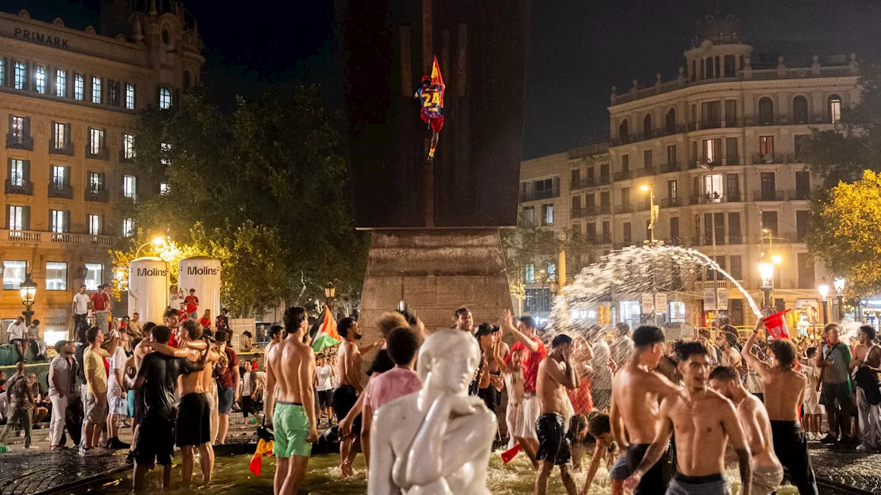 Tragédie en Espagne : un adolescent de 13 ans meurt sous les débris d'une fontaine | Actualités