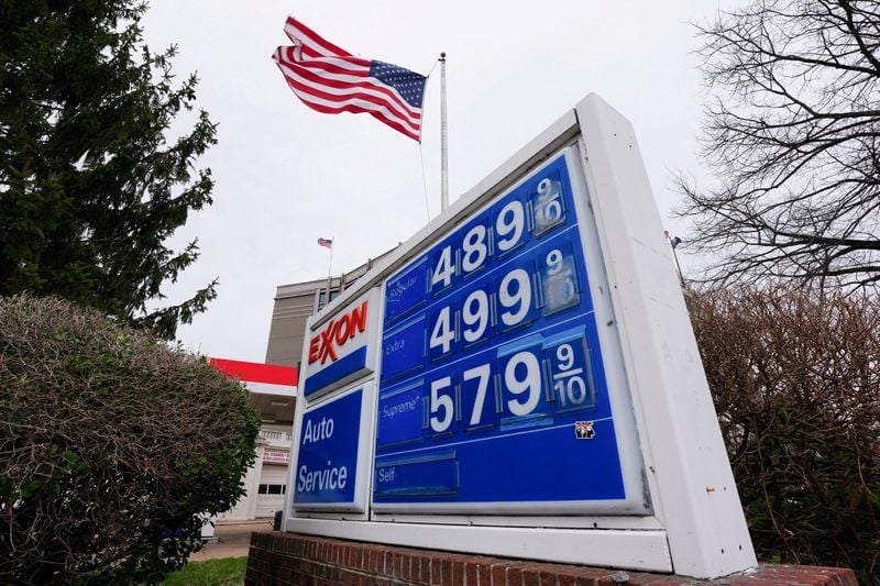 Le prix moyen du diesel aux États-Unis franchit la barre des 5 dollars alors que la guerre au Moyen-Orient met l'économie mondiale à l'épreuve | Zonebourse Suisse