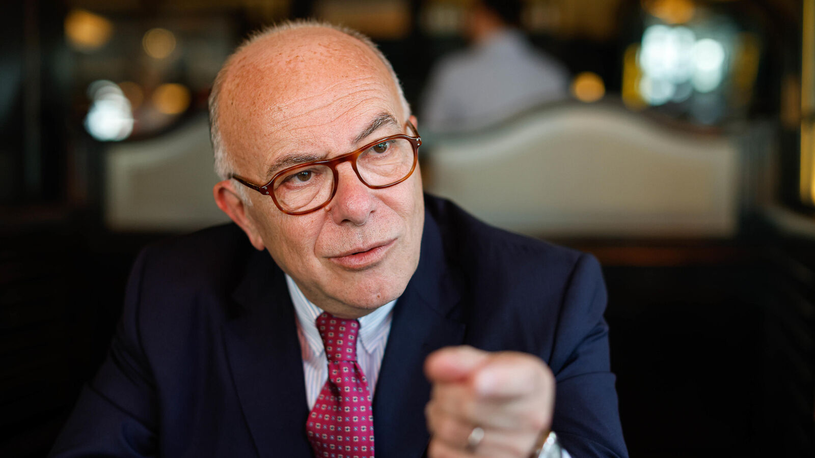 C'est par un contrat qui me lie aux Français que je présente ma candidature » : Bernard Cazeneuve dévoile sa lettre pour 2027 - Le Parisien