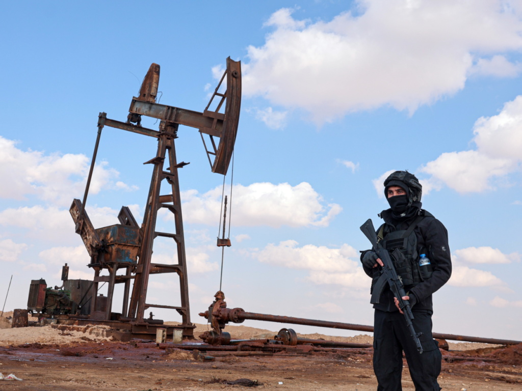 Le pétrole au plus haut depuis juin, au-dessus des 90 dollars | Radio Lac