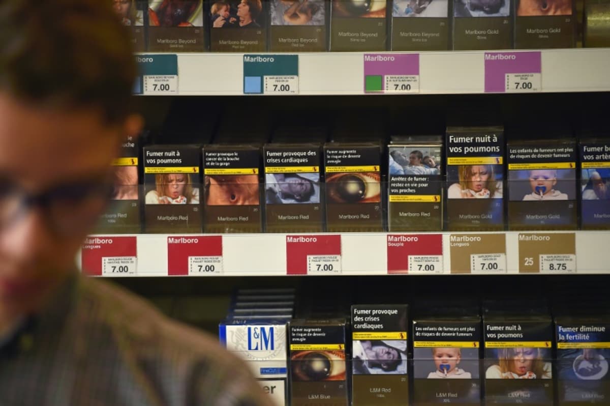 Après une chute de 8,7% en 2024, les ventes de tabac ont encore reculé de 8, 2% l'année dernière (mais le chiffre d'affaires du secteur continue  d'augmenter grâce à la hausse des prix)