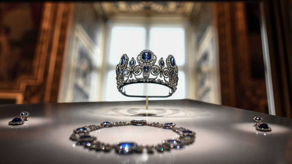 Le spectaculaire cambriolage du Louvre va être porté à l'écran par le  cinéaste Romain Gavras – franceinfo