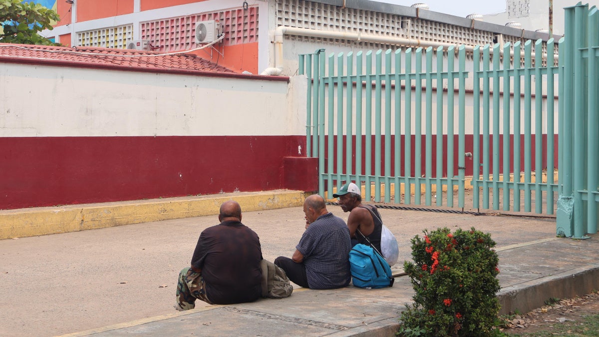 Casting Us Aside to Die”: Cuban and Other Third-Country Nationals Deported  from the US to Mexico | HRW