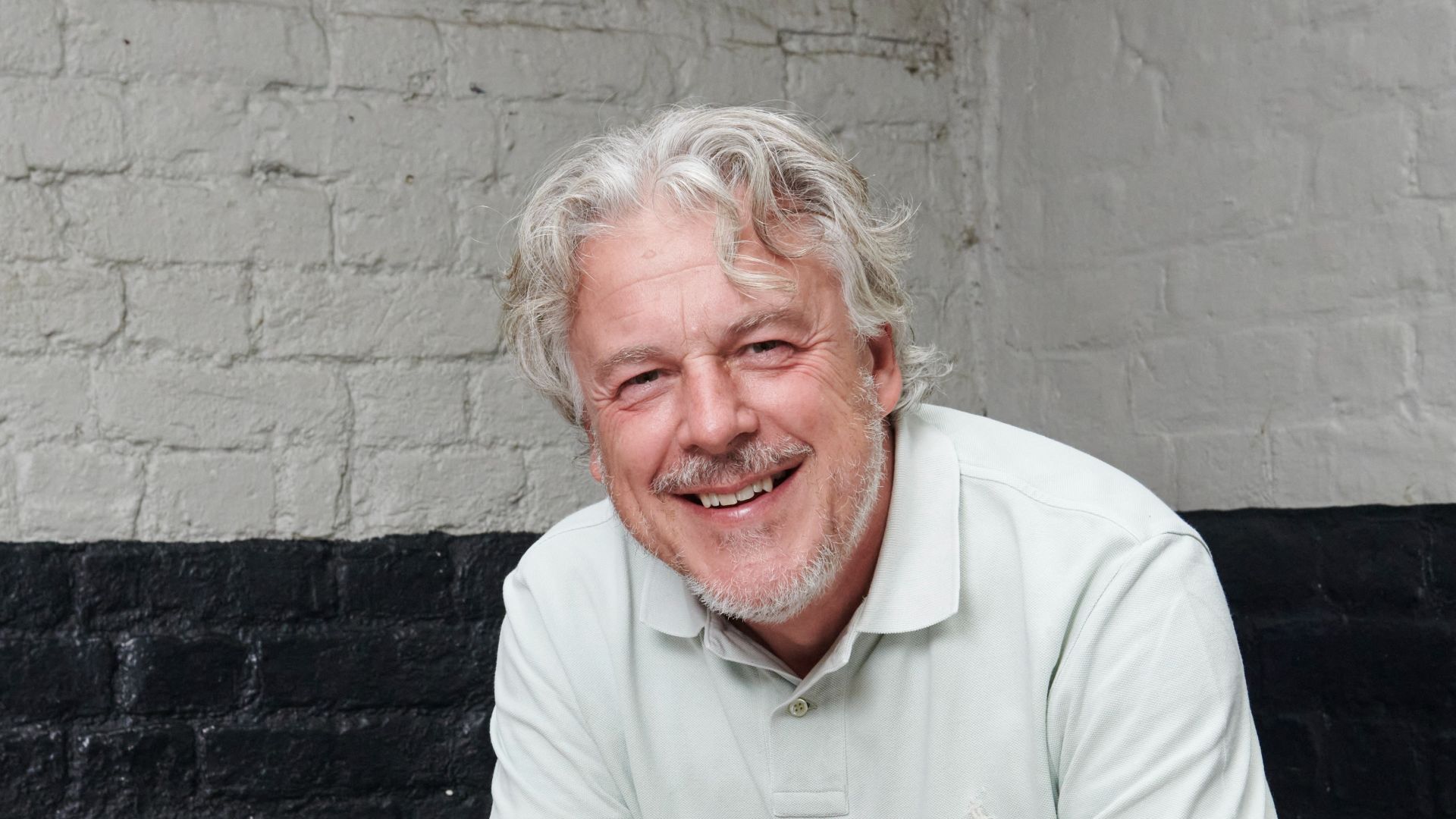Troubled childhood turned me into boozing, brawling 'angry boy' before  comedy star saved me, reveals QI's Alan Davies