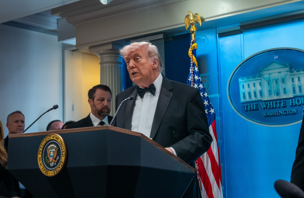 Fusillade à la Maison Blanche : Donald Trump explique la lenteur de son  évacuation | Radio One FM