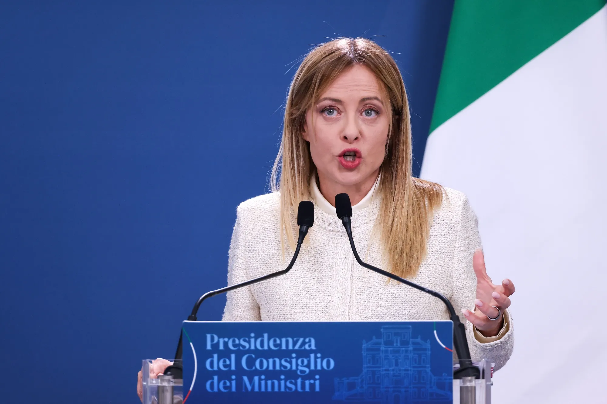 Meloni Told by IMF That Italy's Energy Aid Must Be More Targeted - Bloomberg
